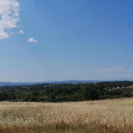 Petite Avec Piscine Chauffée Hébergement de vacances