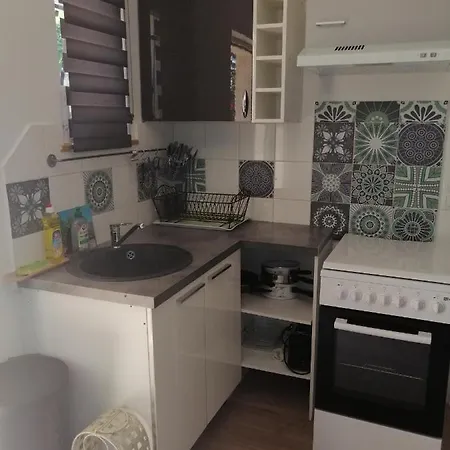 Hébergement de vacances Petite Avec Piscine Chauffée