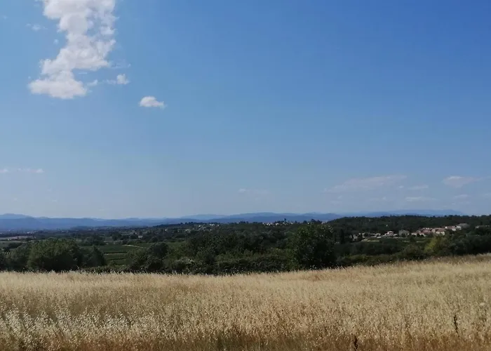 Petite Avec Piscine Privative بيت للعطل